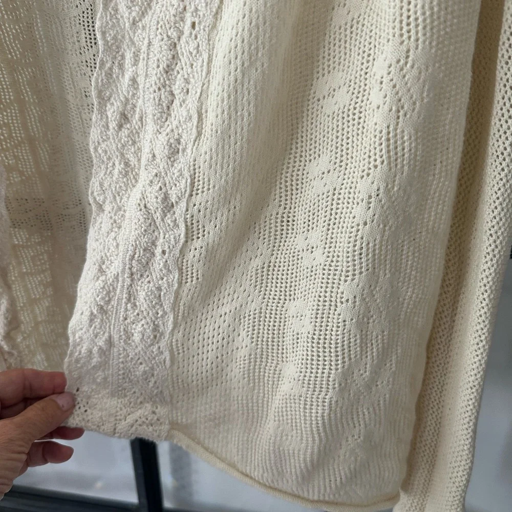 Anthro field flower 🌺 crochet open knit cardigan